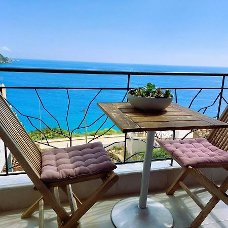 Beleri House Hotel Himare Exterior photo