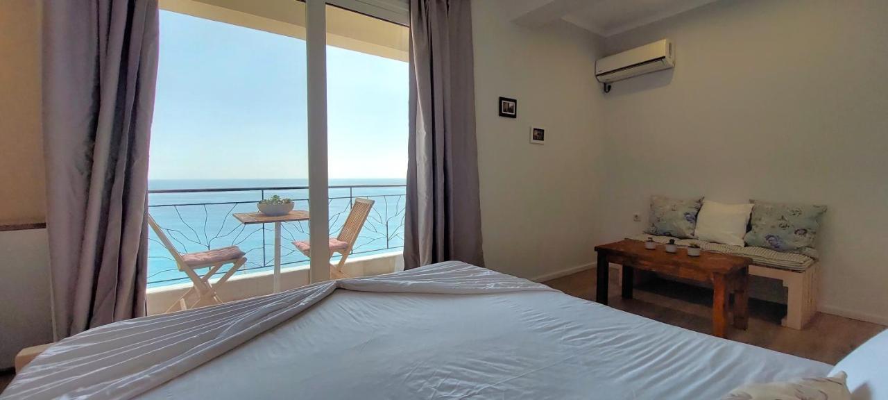 Beleri House Hotel Himare Exterior photo